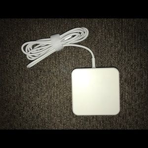 Apple Macbook charger